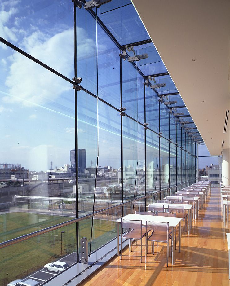GLASS WALL